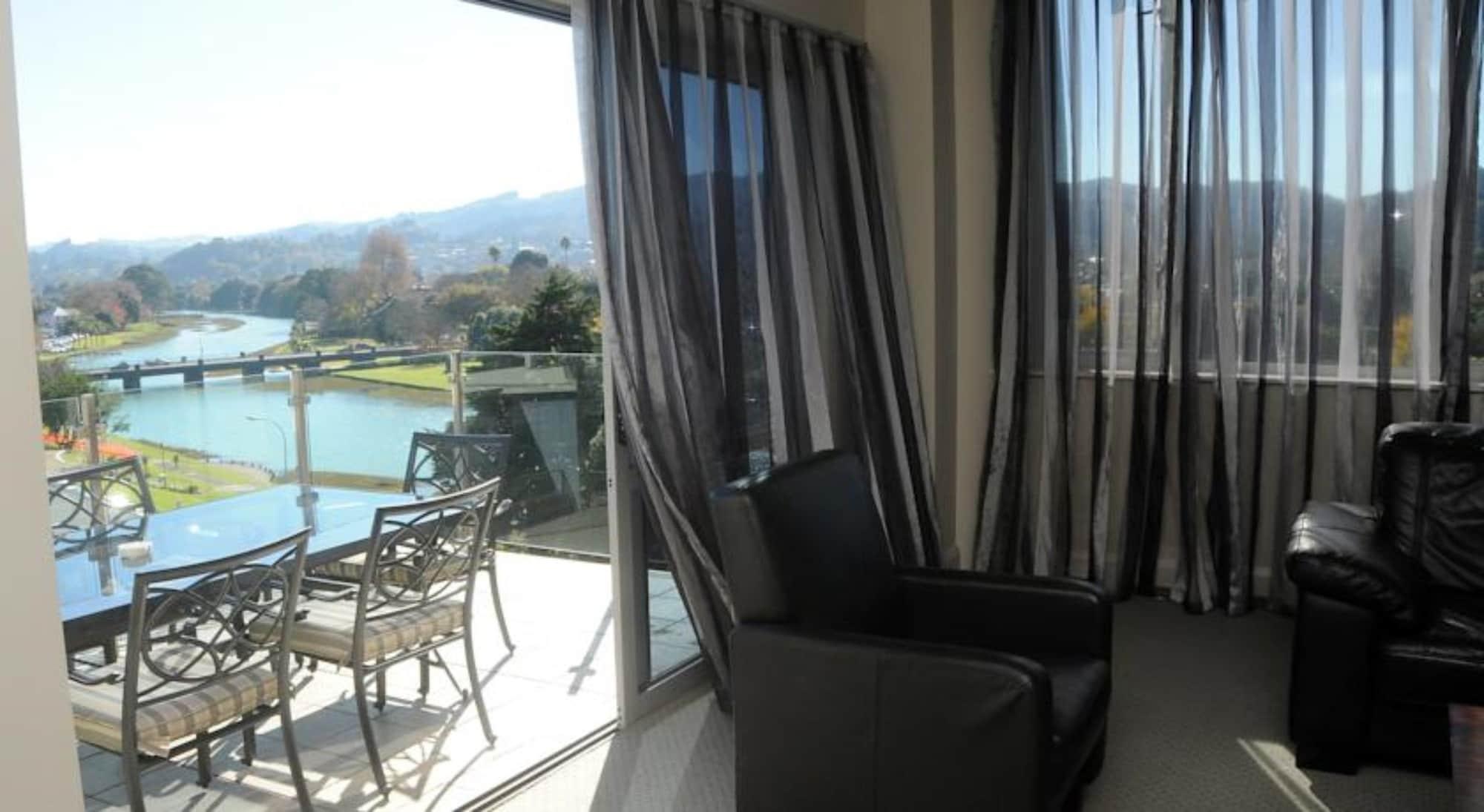 Emerald Hotel Gisborne Exterior photo