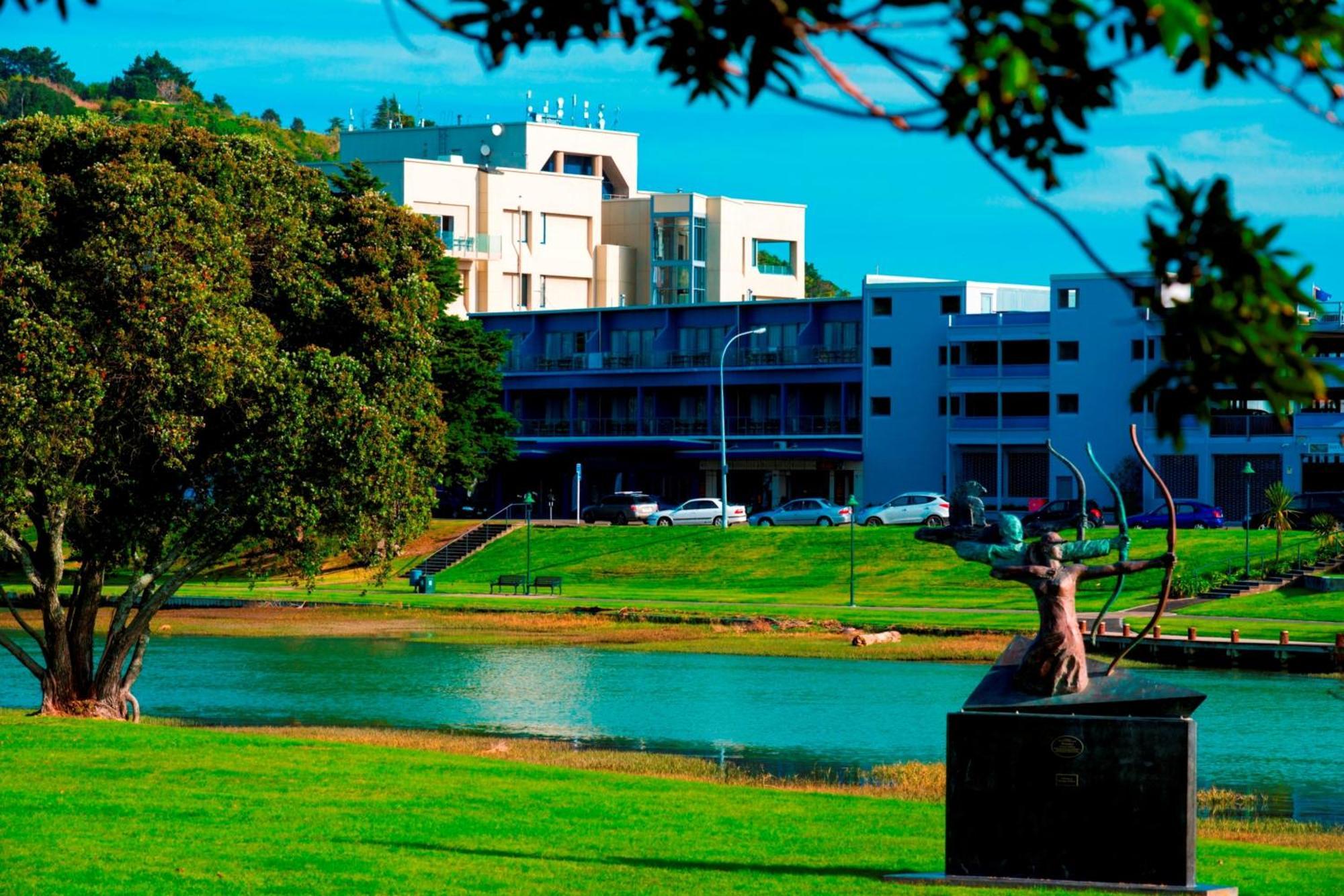Emerald Hotel Gisborne Room photo
