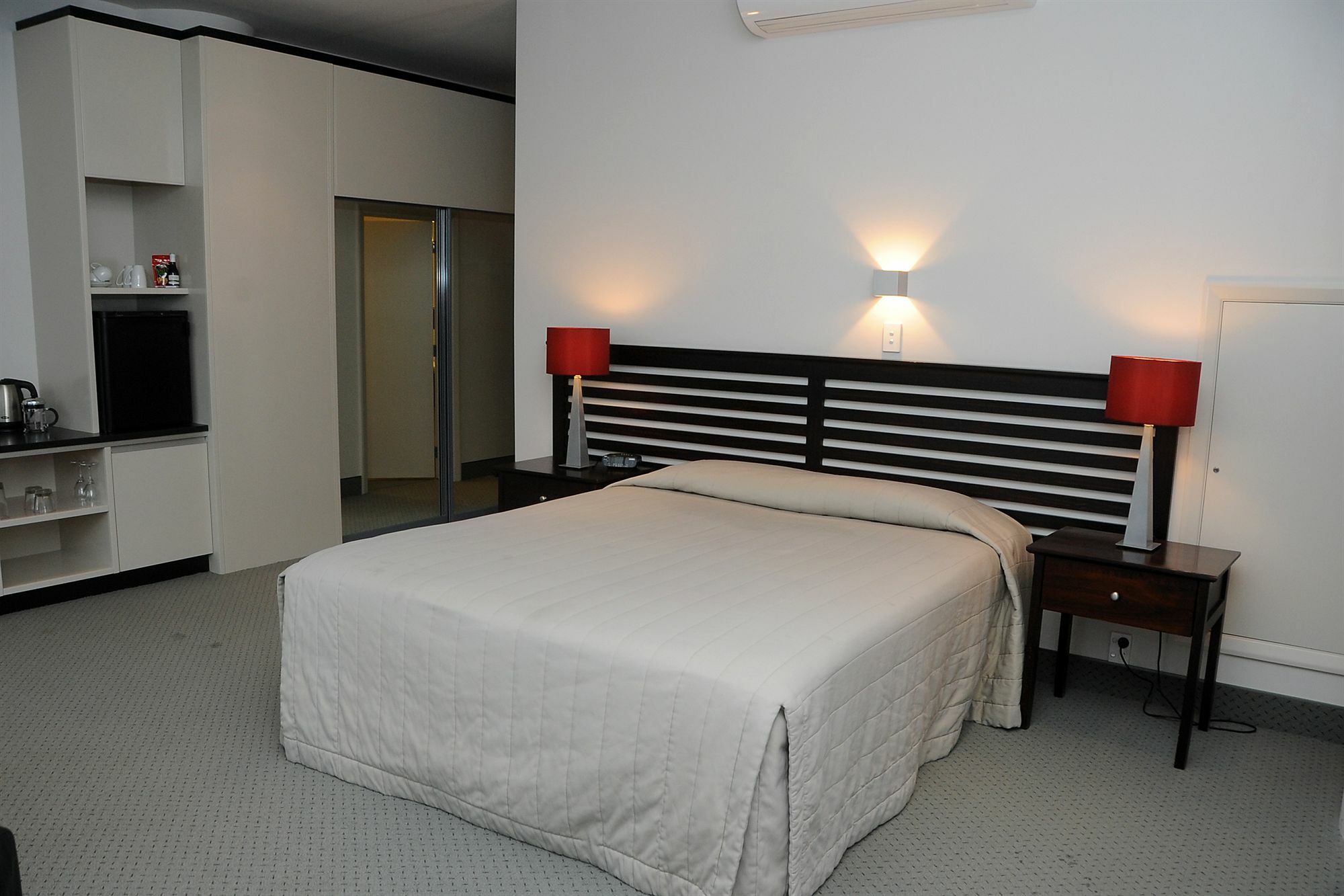 Emerald Hotel Gisborne Exterior photo